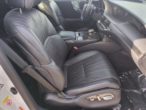 Used 2018 Lexus LS 500 AWD image 22