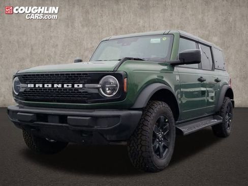 New 2025 Ford Bronco Big Bend w/ Black Appearance Package image 3