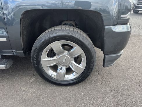 Used 2017 Chevrolet Silverado 1500 LTZ Z71 w/ LTZ Plus Package image 15