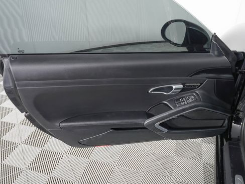 Used 2017 Porsche 911 Carrera S image 12