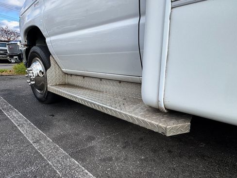 Used 2017 Ford E-350 and Econoline 350 Super Duty w/ Shuttle Bus Prep Package image 15