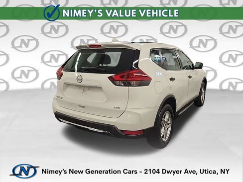 Used 2018 Nissan Rogue S AWD/4WD image 2