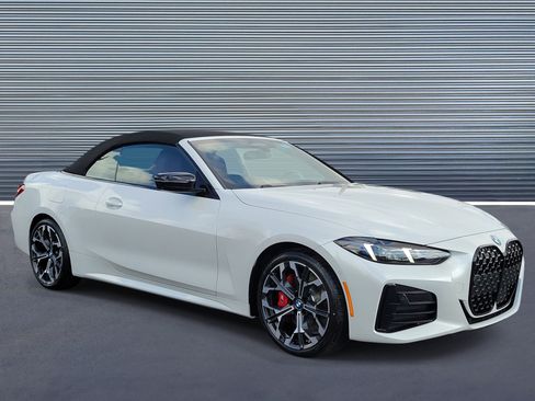 New 2027 BMW 430i Convertible RWD image 2