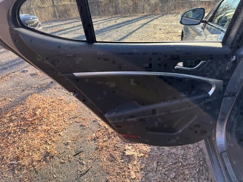 Used 2026 Genesis G70 2.5T image 14