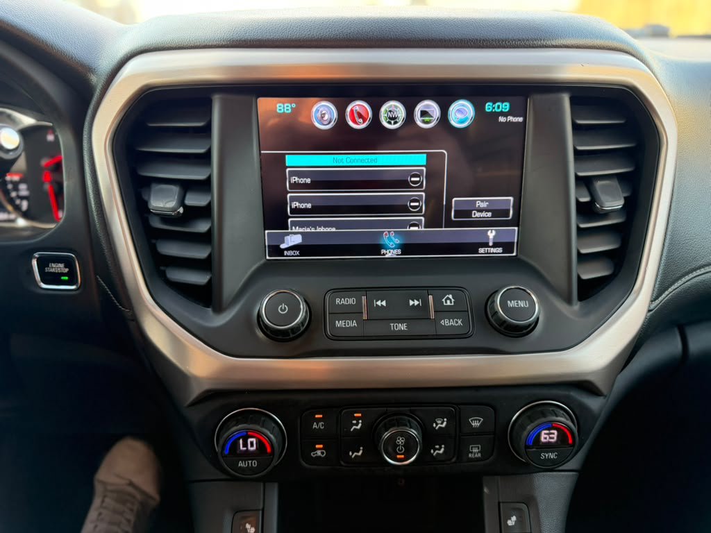 Used 2017 GMC Acadia Denali AWD/4WD image 12