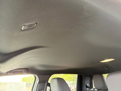 Used 2025 Toyota Tacoma SR image 25