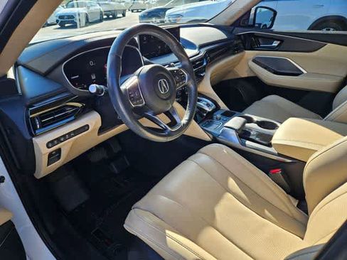 Used 2022 Acura MDX SH-AWD w/ Advance Package image 2