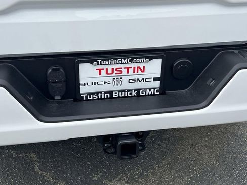 New 2026 GMC Sierra 1500 Elevation w/ LPO, Elevation Black Package image 30