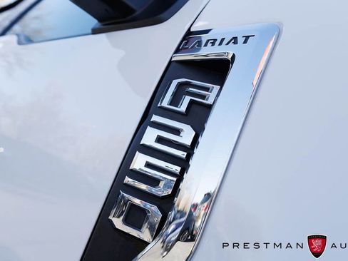 Used 2019 Ford F250 Lariat w/ Lariat Value Package image 7