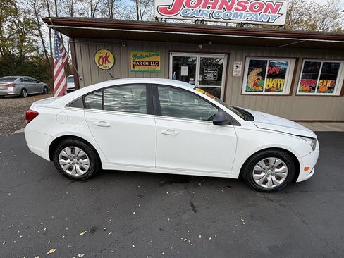 Used 2012 Chevrolet Cruze LS w/ Connectivity Package image 4