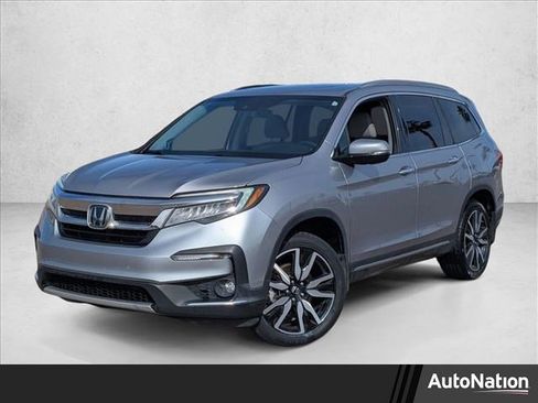 Used 2021 Honda Pilot Touring image 1