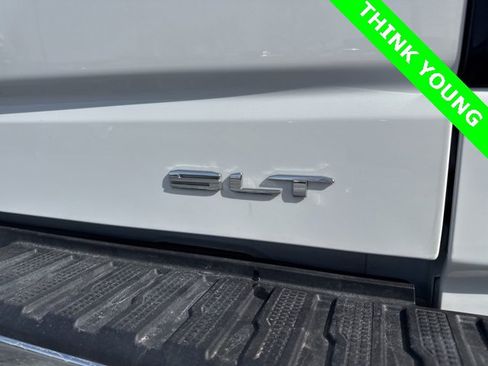 Used 2025 GMC Sierra 1500 SLT image 12