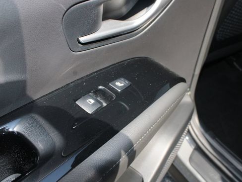 Used 2024 Hyundai Tucson Limited AWD/4WD image 17
