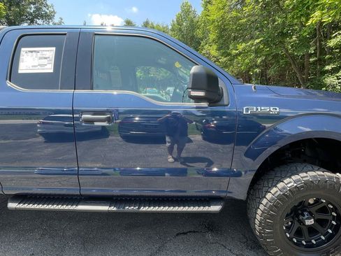 Used 2015 Ford F150 XLT w/ Equipment Group 301A Mid AWD/4WD image 11
