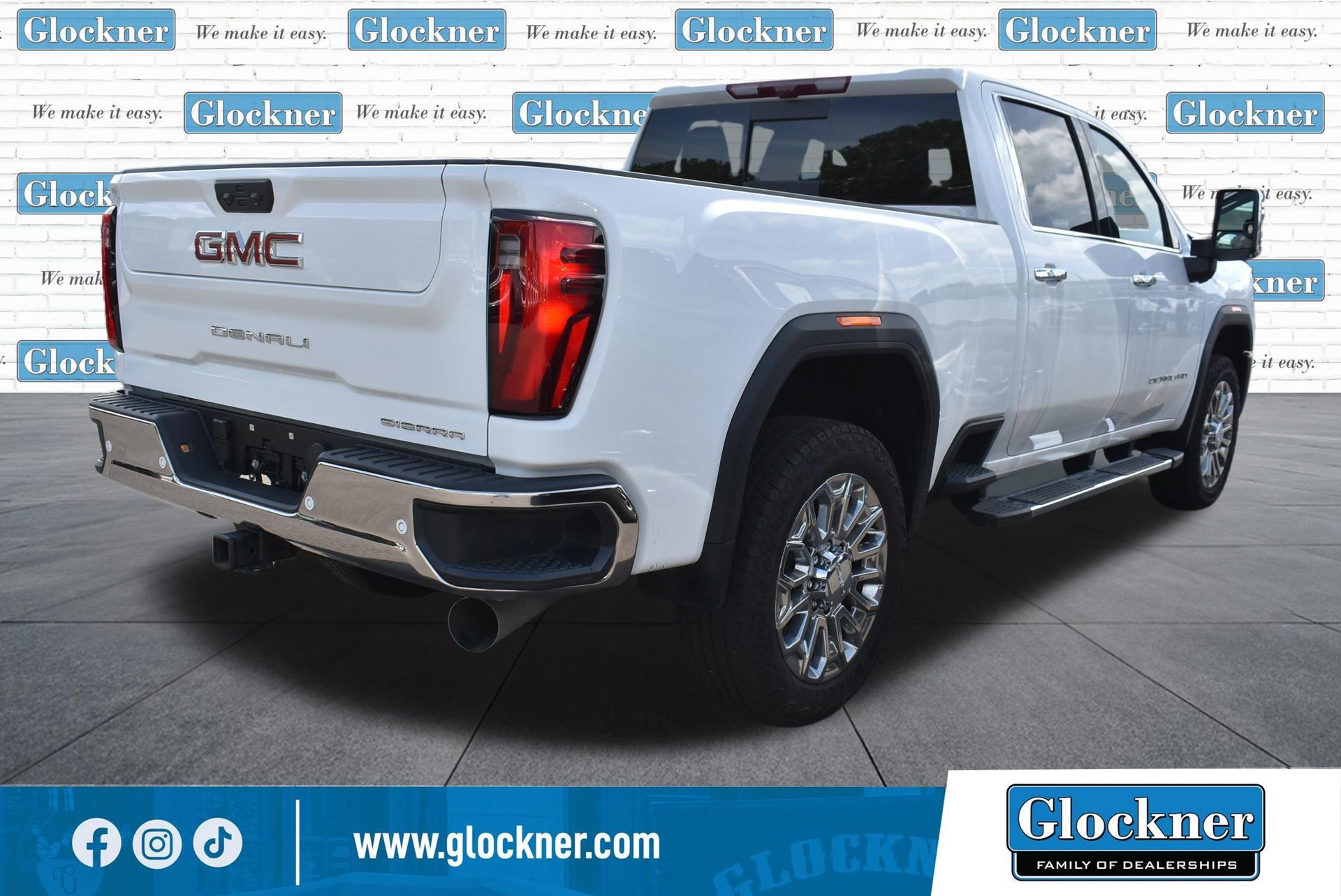Used 2026 GMC Sierra 2500 Denali w/ Technology Package AWD/4WD image 4