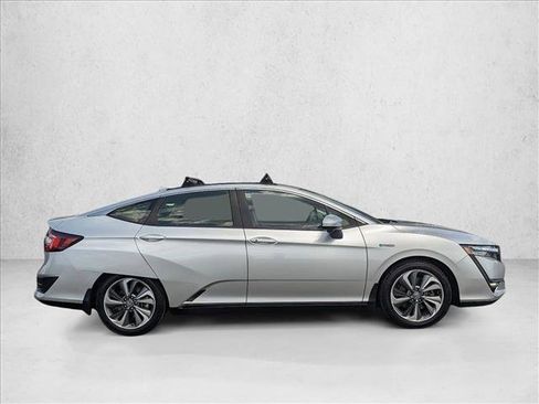 Used 2018 Honda Clarity Plug-In Hybrid image 4