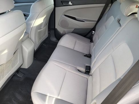 Used 2018 Hyundai Tucson SEL image 18