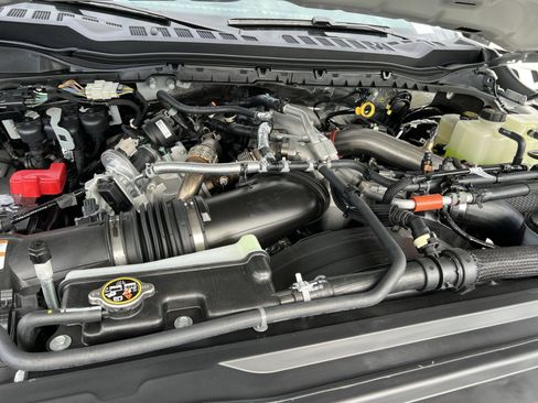 New 2026 Ford F250 Lariat w/ Tremor Off-Road Package image 28