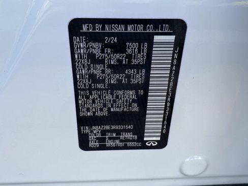 Used 2024 INFINITI QX80 Sensory image 17