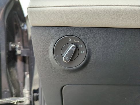 New 2025 Volkswagen Taos S image 33