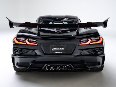 Used 2026 Chevrolet Corvette ZR1 w/ ZR1 Carbon Fiber Aero Package image 6