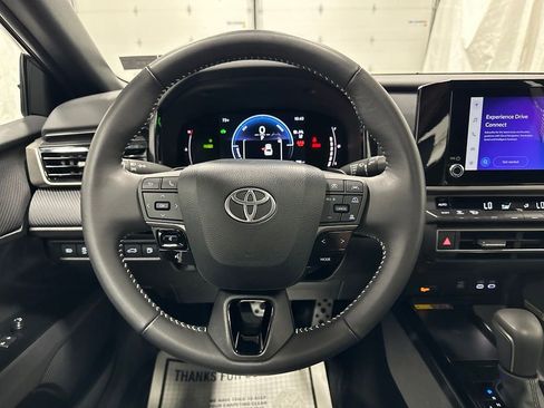 Used 2026 Toyota Camry SE FWD image 18