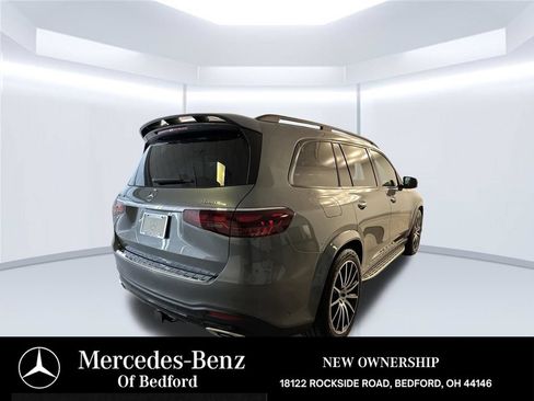 Used 2026 Mercedes-Benz GLS 580 4MATIC image 5