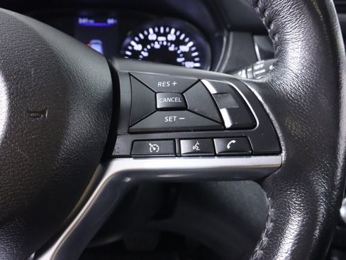 Used 2019 Nissan Rogue Sport SV w/ All-Weather Package FWD image 15