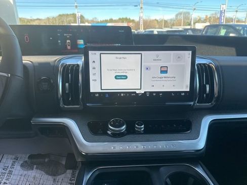 New 2025 Ford Expedition Tremor image 21