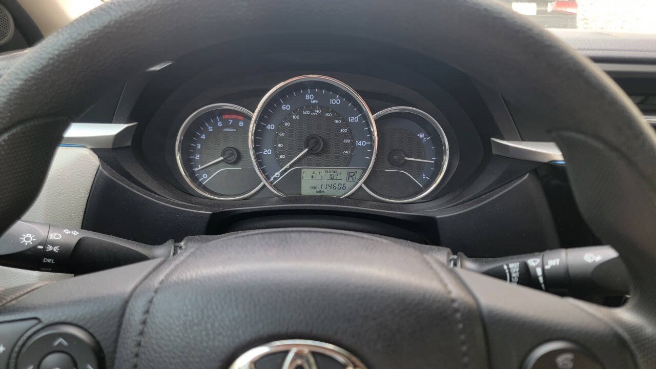 Used 2016 Toyota Corolla LE FWD image 11