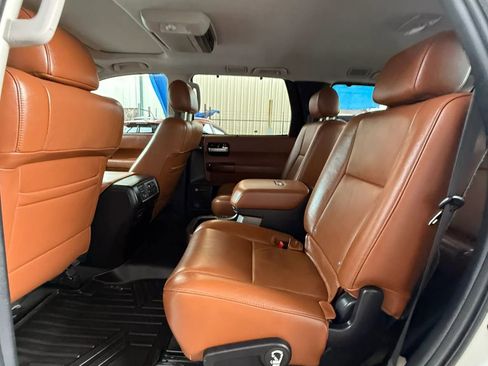 Used 2011 Toyota Sequoia Platinum RWD image 17