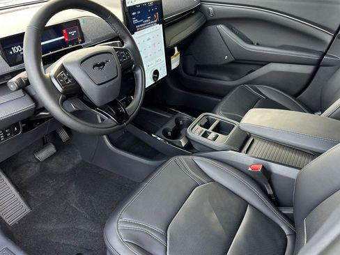 New 2025 Ford Mustang Mach-E Premium image 7