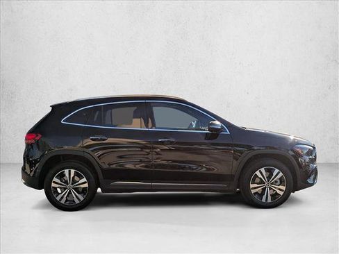 Used 2026 Mercedes-Benz GLA 250 image 4