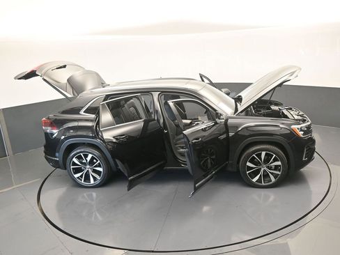 Used 2024 Volkswagen Atlas Cross Sport SEL Premium R-Line image 79