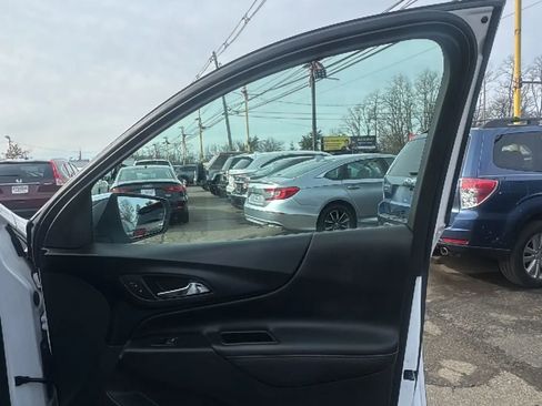 Used 2020 Chevrolet Equinox Premier image 23