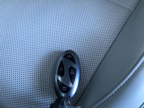 Used 2025 Hyundai Santa Fe SEL image 31