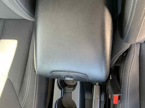 Used 2018 Jeep Wrangler Unlimited Sahara image 18