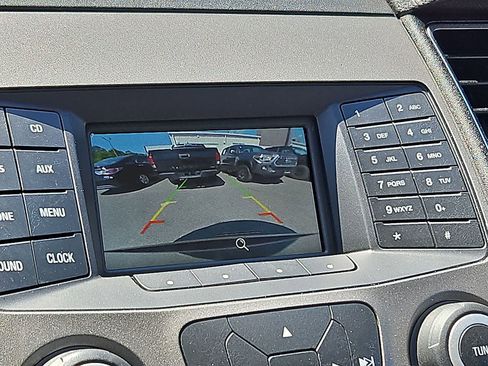 Used 2018 Ford Taurus SE FWD image 20