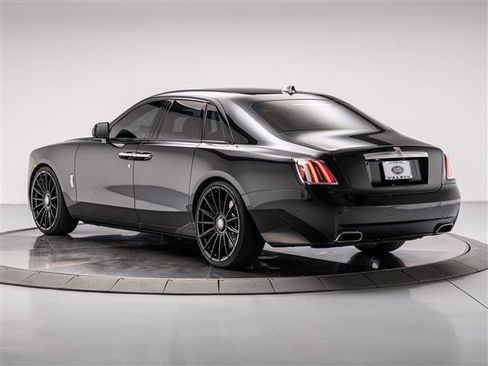 Used 2025 Rolls-Royce Ghost AWD/4WD image 3