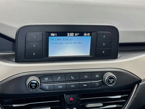 Used 2022 Ford Escape S FWD image 11