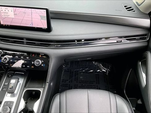 Certified 2026 INFINITI QX60 Luxe w/ Cargo Package AWD/4WD image 26