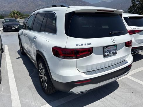 Certified 2023 Mercedes-Benz GLB 250 image 5