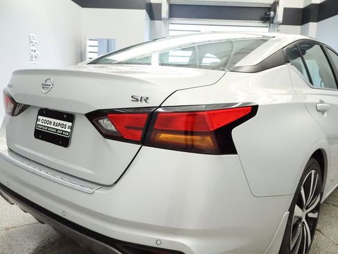 Used 2022 Nissan Altima 2.5 SR FWD image 17