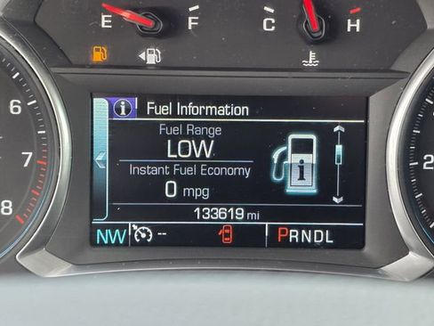 Used 2019 Chevrolet Traverse RS AWD/4WD image 11