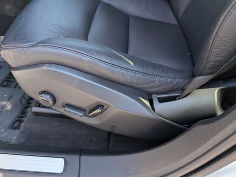 Used 2023 Volvo XC60 B5 Plus image 20