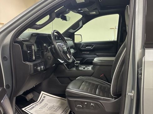 Used 2024 GMC Sierra 1500 AT4X image 11