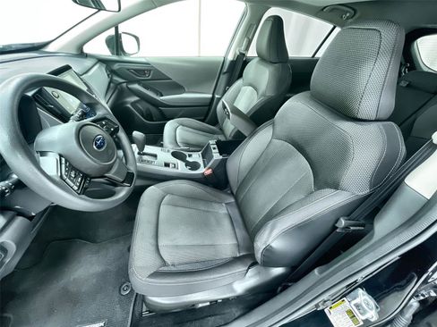 Used 2024 Subaru Crosstrek 2.0i Premium image 18