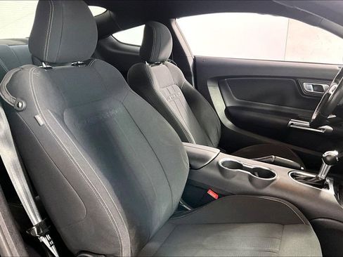 Used 2023 Ford Mustang GT RWD image 7