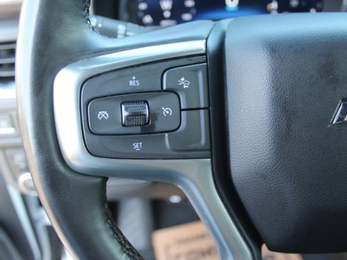 Used 2023 Chevrolet Suburban LT image 20