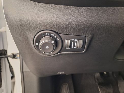 New 2026 Jeep Compass Latitude image 23